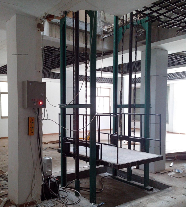 如何處理升降貨梯出現滑落現象? 升降貨梯